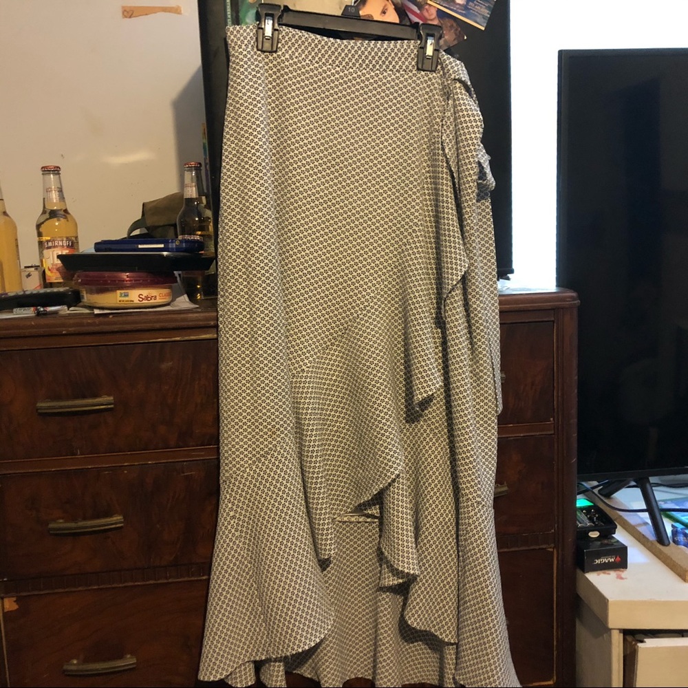 Max studio wrap around skirt